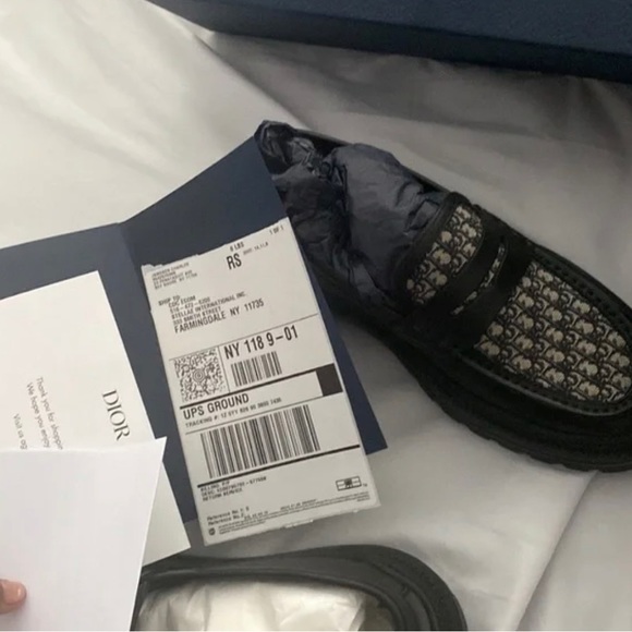 Black DIOR shoe, New Condition, Size 40 - Picture 2 of 2